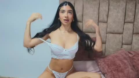 Snapshot of samantha_velvet_ chatting on 29, 5, 2026 SAMANTHA VELVET online show from 29, 5, 2026