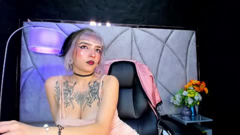 Samantha Smitth online show from 15, 4, 2026