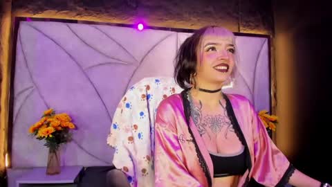 Samantha Smitth online show from 2, 6, 2026