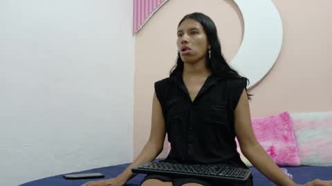samanthalaurent online show from 1, 6, 2026