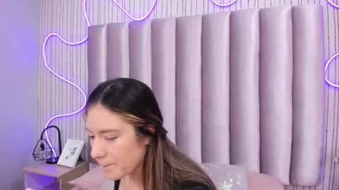 Snapshot of samanthapeachs chatting on 26, 11, 2025 Alejandra online show from 26, 11, 2025