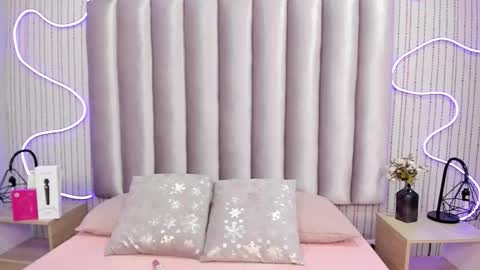 Snapshot of samanthapeachs chatting on 20, 12, 2025 Alejandra online show from 20, 12, 2025