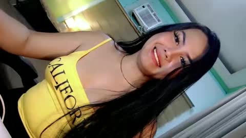 Snapshot of samanthapornxxx chatting on 10, 4, 2026 SAMANTHA online show from 10, 4, 2026