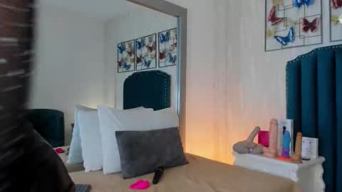 Snapshot of samara_warren chatting on 21, 2, 2026 Samara Warren online show from 21, 2, 2026