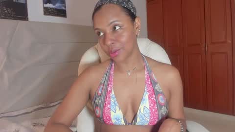 Snapshot of samaraa_smith1 chatting on 22, 5, 2026 samaraa_smith1 online show from 22, 5, 2026