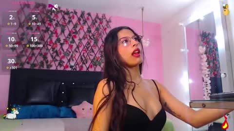 Snapshot of samaracortez chatting on 19, 11, 2025 Sammy online show from 19, 11, 2025