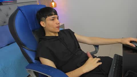 Snapshot of samblack_ chatting on 6, 3, 2026 Sam online show from 6, 3, 2026