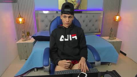 Snapshot of samblack_ chatting on 8, 3, 2026 Sam online show from 8, 3, 2026