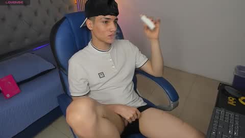 Snapshot of samblack_ chatting on 21, 3, 2026 Sam online show from 21, 3, 2026