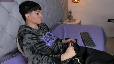 Snapshot of samblack_ chatting on 17, 4, 2026 Sam online show from 17, 4, 2026