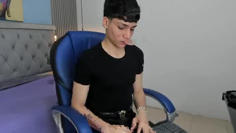 Snapshot of samblack_ chatting on 18, 4, 2026 Sam online show from 18, 4, 2026