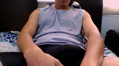 Snapshot of samblaze_21 chatting on 13, 4, 2026 samblade online show from 13, 4, 2026