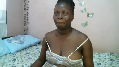 Snapshot of samiagirl22 chatting on 4, 3, 2025 nina online show from 4, 3, 2025