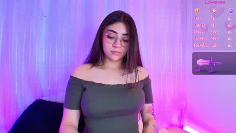 Snapshot of samii_evans chatting on 18, 12, 2024 samii evans online show from 18, 12, 2024