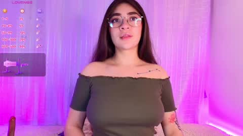 Snapshot of samii_evans chatting on 28, 2, 2025 samii evans online show from 28, 2, 2025
