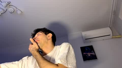 Snapshot of samiliken chatting on 15, 4, 2026 Sam online show from 15, 4, 2026