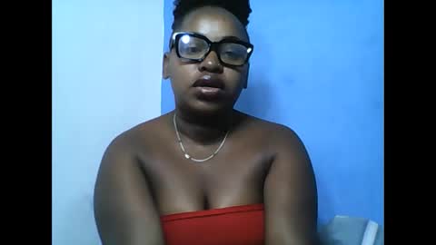 Snapshot of samirah_69 chatting on 8, 5, 2026 samirah_69 online show from 8, 5, 2026