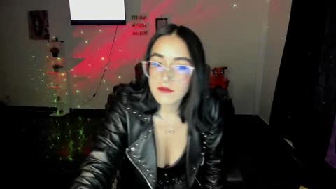 Snapshot of samismith77 chatting on 19, 1, 2025 SARA online show from 19, 1, 2025