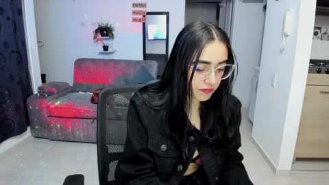 Snapshot of samismith77 chatting on 22, 10, 2025 SARA online show from 22, 10, 2025