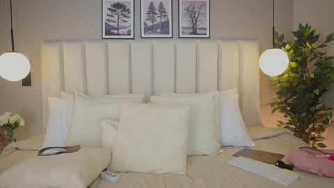 Snapshot of sammy_hamilton chatting on 10, 4, 2026 Ana online show from 10, 4, 2026