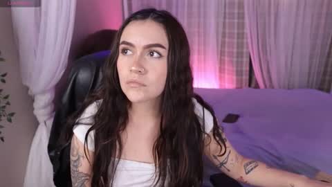 Snapshot of sammy_jones__ chatting on 15, 12, 2025 Sammy online show from 15, 12, 2025