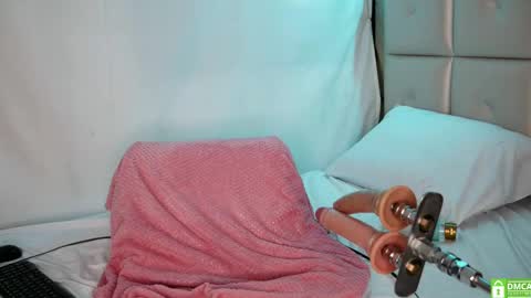 Snapshot of sammy_liz2 chatting on 4, 3, 2025 sammy_liz2 online show from 4, 3, 2025