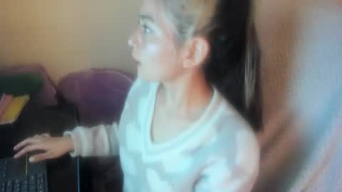 Snapshot of sammysammy_ chatting on 18, 6, 2026 online show from 18, 6, 2026