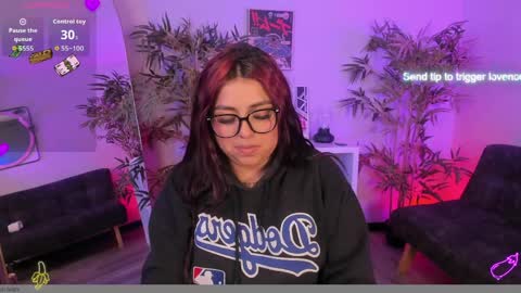 Snapshot of sammyy_owens_ chatting on 11, 4, 2026 Sammy online show from 11, 4, 2026