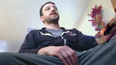 Snapshot of samthebully chatting on 12, 1, 2026 SamTheBully online show from 12, 1, 2026