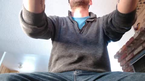 Snapshot of samthebully chatting on 25, 4, 2026 SamTheBully online show from 25, 4, 2026