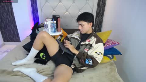 Snapshot of samu_foxxx chatting on 10, 4, 2026 SAMU online show from 10, 4, 2026