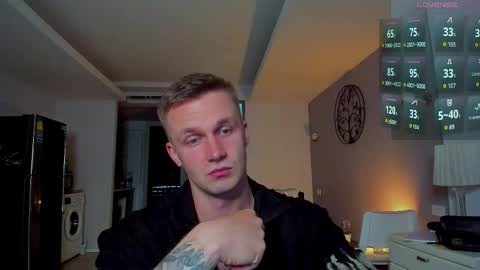 Snapshot of samuel_andrew chatting on 6, 4, 2026 Samuel online show from 6, 4, 2026