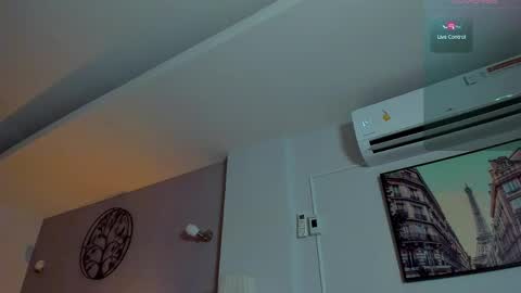 Snapshot of samuel_andrew chatting on 11, 4, 2026 Samuel online show from 11, 4, 2026