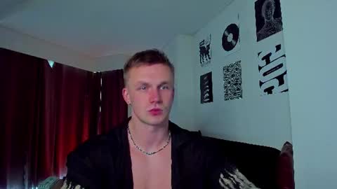 Snapshot of samuel_andrew chatting on 22, 7, 2026 Samuel online show from 22, 7, 2026