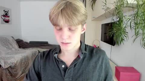 Snapshot of samuel_clark chatting on 21, 10, 2025 Sam online show from 21, 10, 2025