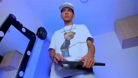   online show from 10, 9, 2025