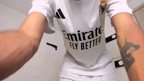 Snapshot of samuel_suarez chatting on 18, 3, 2026 online show from 18, 3, 2026