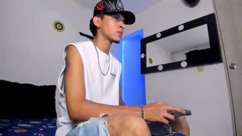 Snapshot of samuel_suarez chatting on 22, 3, 2026 online show from 22, 3, 2026