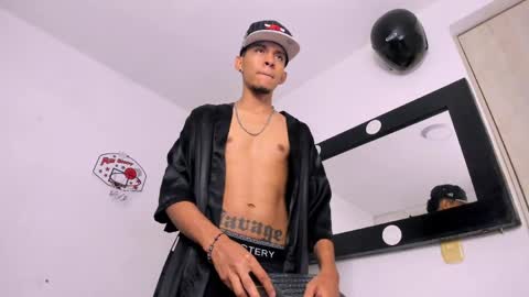 Snapshot of samuel_suarez chatting on 29, 4, 2026 online show from 29, 4, 2026