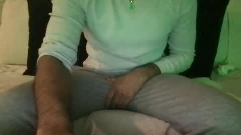 Snapshot of samwise2418 chatting on 27, 12, 2024 Sam W dick strip tease online show from 27, 12, 2024
