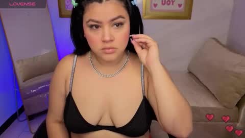 Snapshot of samy_collen_v chatting on 17, 2, 2026 Samy online show from 17, 2, 2026