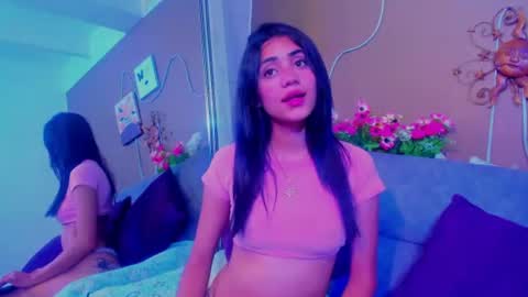 Laura mejia online show from 25, 6, 2026
