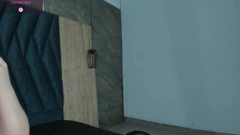 Snapshot of samy_grey01 chatting on 16, 11, 2025 S A M Y G R E Y online show from 16, 11, 2025