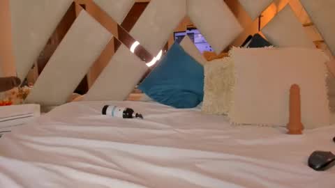 Snapshot of samy_ross_ chatting on 11, 1, 2025 Find me at when im offline here. online show from 11, 1, 2025