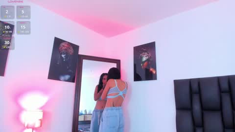 Snapshot of sander_mila chatting on 6, 12, 2024 MilaSander online show from 6, 12, 2024