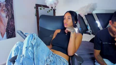 Snapshot of sander_mila chatting on 22, 1, 2025 MilaSander online show from 22, 1, 2025