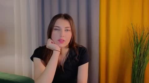 Snapshot of sandili chatting on 8, 11, 2025 Isabel but you can call me Bella online show from 8, 11, 2025