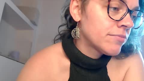 Snapshot of sandra10031989 chatting on 7, 4, 2026 Sandra online show from 7, 4, 2026