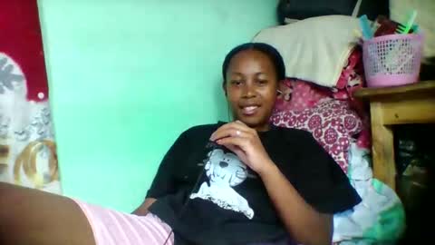 Snapshot of sandra1253099 chatting on 28, 10, 2025 sandra1253099 online show from 28, 10, 2025