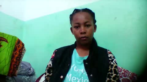 Snapshot of sandra1253099 chatting on 12, 11, 2025 sandra1253099 online show from 12, 11, 2025